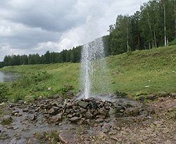 Артезианская вода